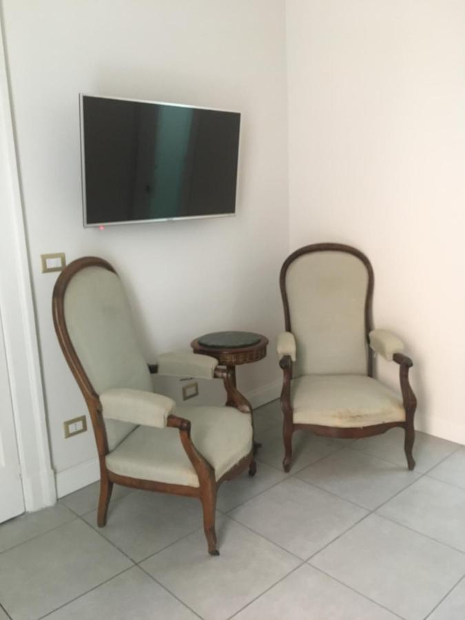 Bed and Breakfast Ciro A Maschio Angioino à Naples Extérieur photo